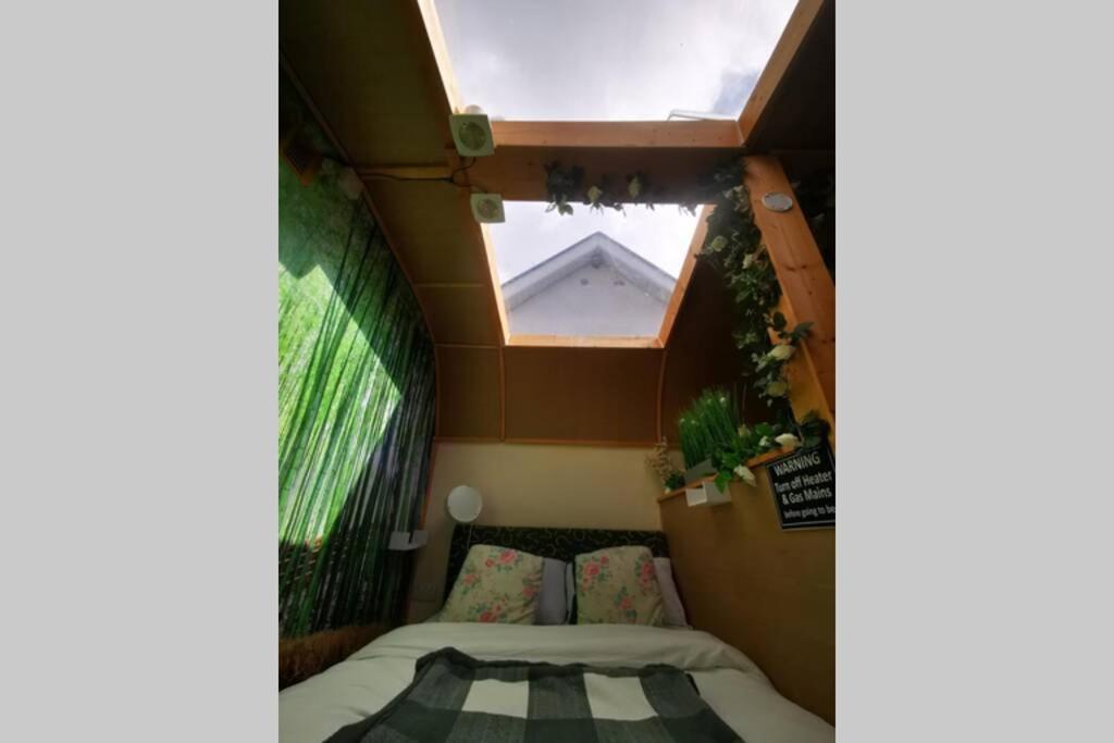 Lazy Lodge Glamping Pod With Hot Tub Port Laoise Exterior foto